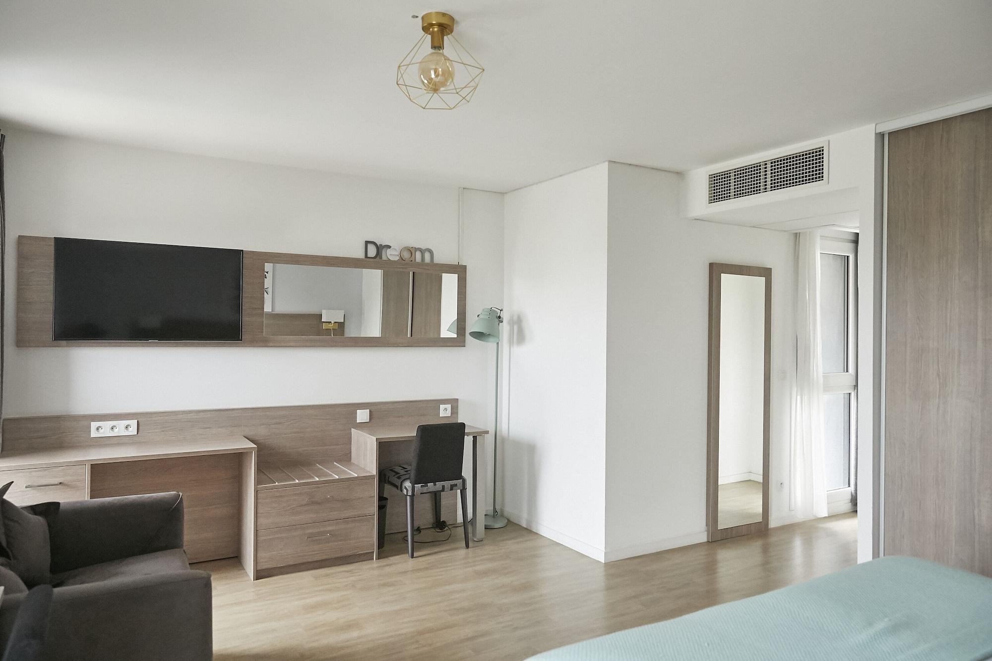 Tulip Inn Massy Palaiseau - Residence Экстерьер фото