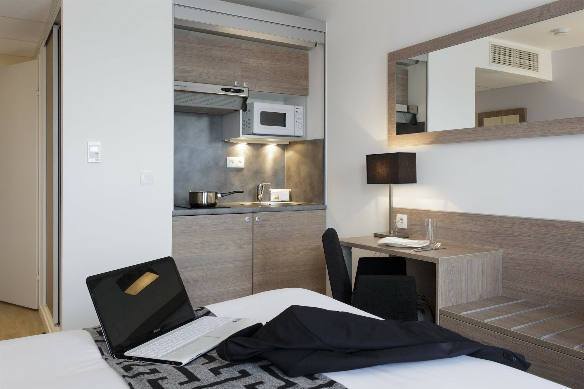 Tulip Inn Massy Palaiseau - Residence Экстерьер фото