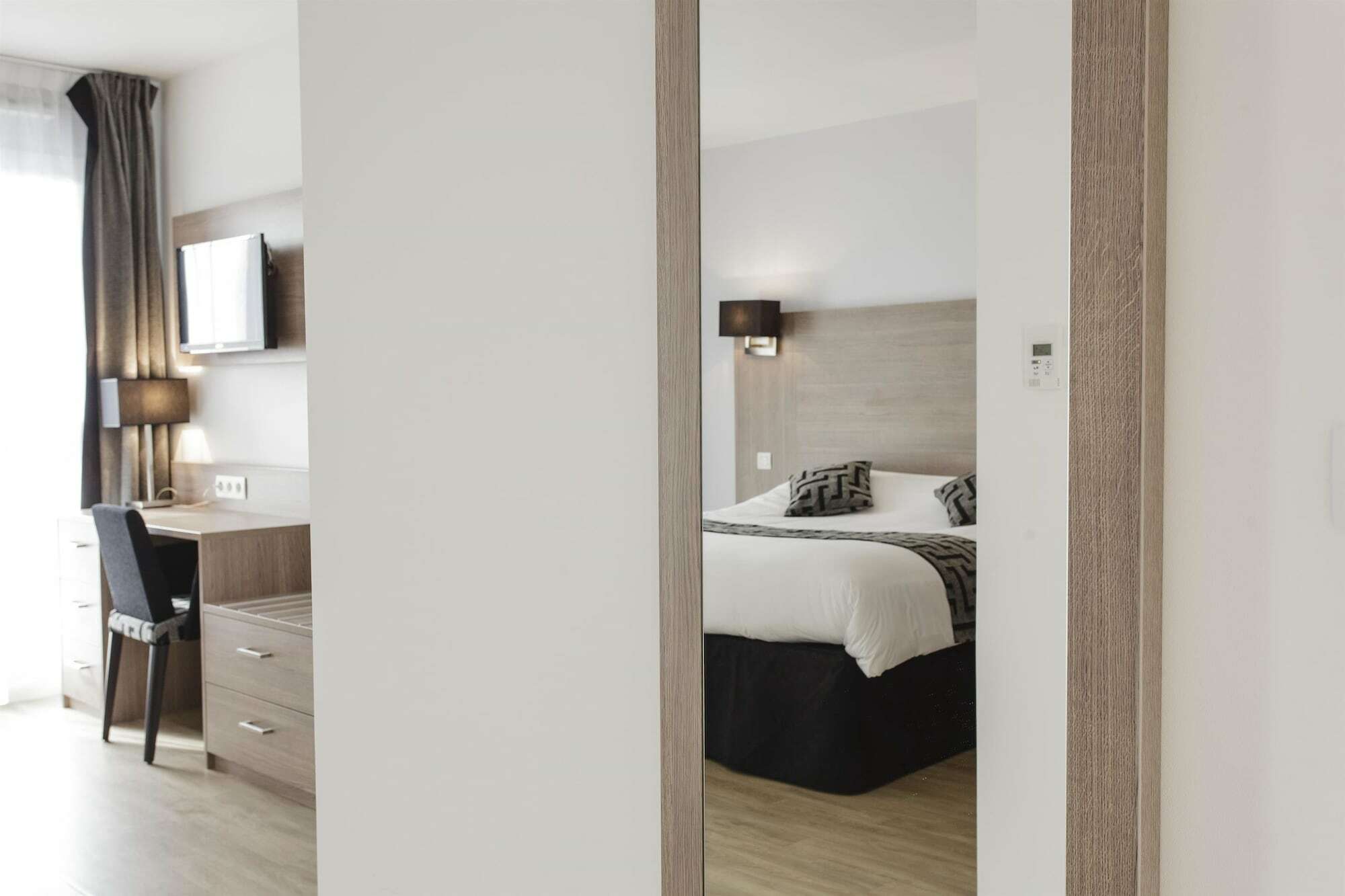 Tulip Inn Massy Palaiseau - Residence Экстерьер фото